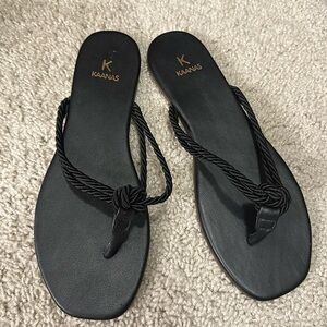 NEW Kaanas black sandals